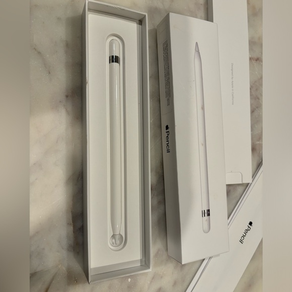 Apple Pencil 10th generation - Picture 1 of 7